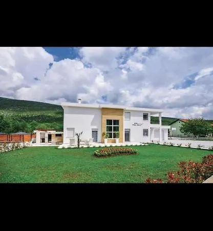White Pearl In Slivno Villa