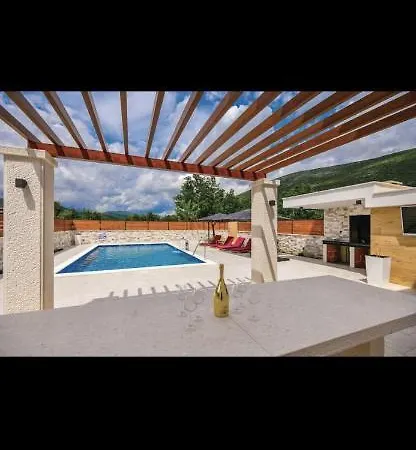White Pearl In Slivno Villa *